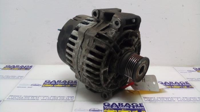 Dynamo Mercedes C-Klasse