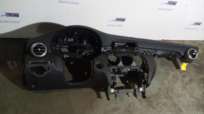 Tableau de bord Mercedes C-Klasse