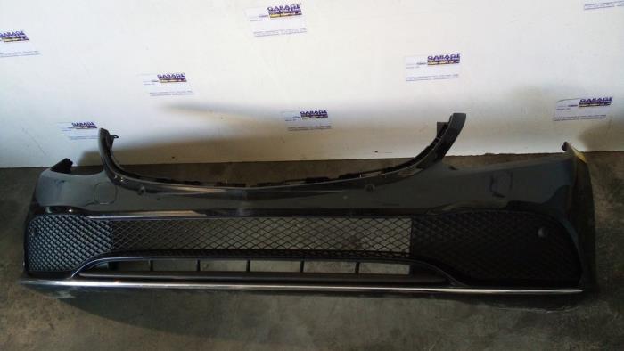 Zderzak przedni Mercedes C-Klasse