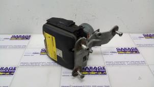 Gebruikte ABS Computer Mercedes E (W211) 2.2 E-200 CDI 16V Prijs € 484,00 Inclusief btw aangeboden door Autoparts Van De Velde