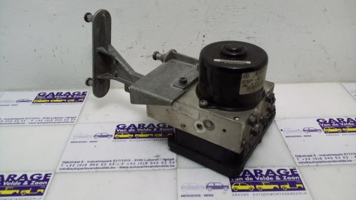 Ordinateur ABS Mercedes C-Klasse