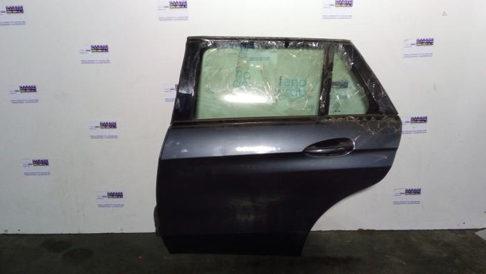 Drzwi lewe tylne wersja 4-drzwiowa Mercedes E-Klasse