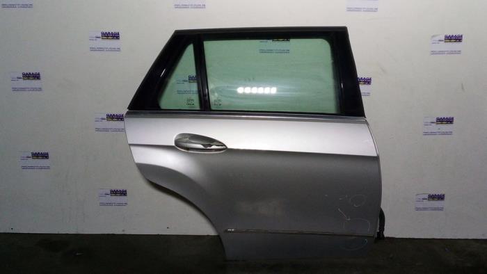 Drzwi prawe tylne wersja 4-drzwiowa Mercedes E-Klasse