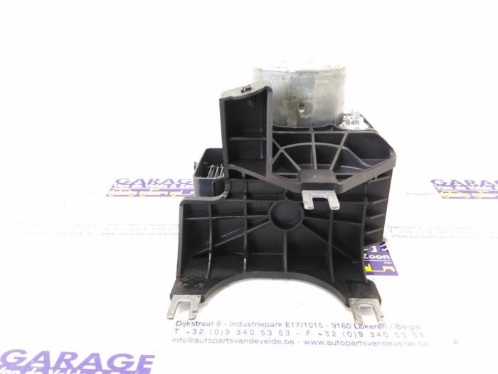 Pompe ABS Mercedes GLA