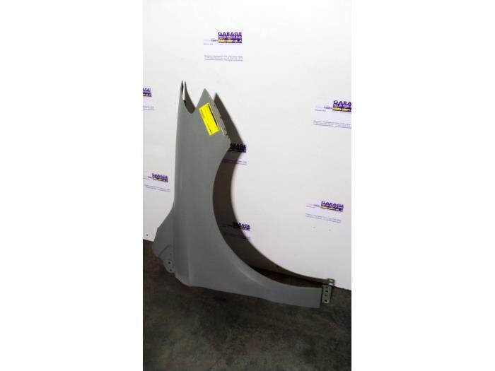 Blotnik prawy przód Mercedes B-Klasse