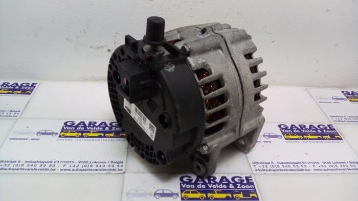 Dynamo Mercedes C-Klasse