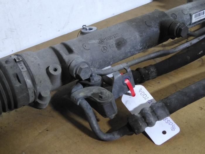 Steering box Mercedes E-Klasse