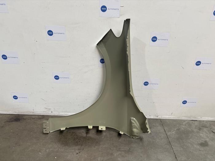 Aile avant droite Mercedes B-Klasse