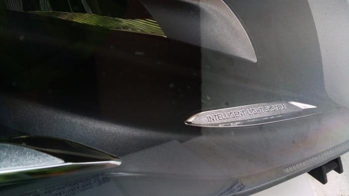 Reflektor prawy Mercedes GLA