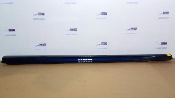 Seuil gauche Mercedes E-Klasse