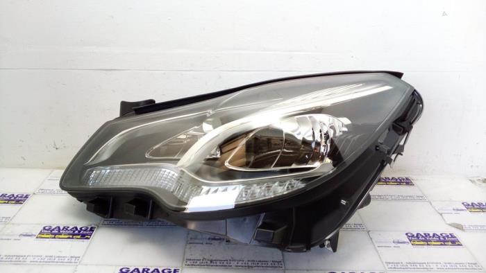 Reflektor lewy Mercedes E-Klasse