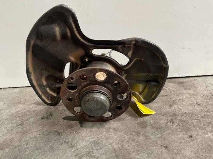 Uchwyt sworznia lewy przód Mercedes C-Klasse