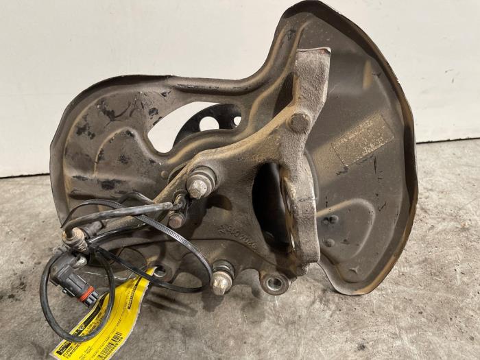 Knuckle bracket, front left Mercedes C-Klasse