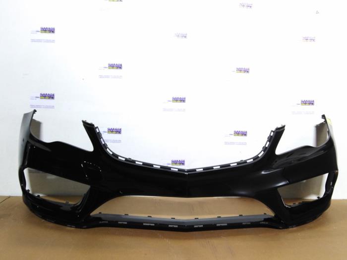 Zderzak przedni Mercedes E-Klasse