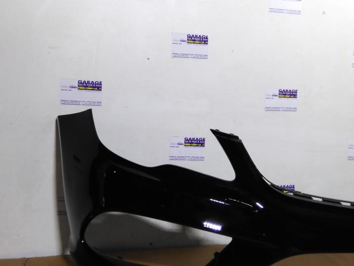 Zderzak przedni Mercedes E-Klasse