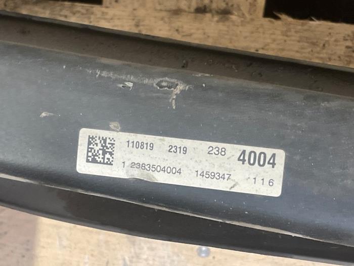 Os tylna napedu na tylne kola Mercedes E-Klasse