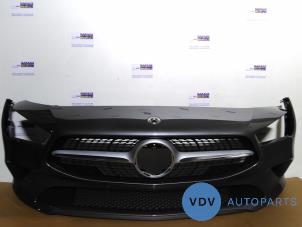Gebruikte Bumper voor Mercedes CLA (118.3) 2.0 CLA-220d Prijs € 828,85 Inclusief btw aangeboden door Autoparts Van De Velde