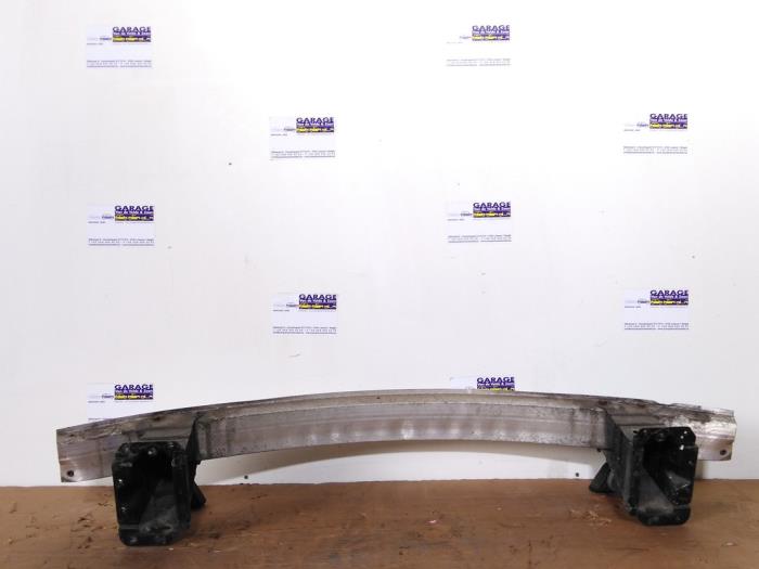 Chassisstreifen vorne Mercedes B-Klasse