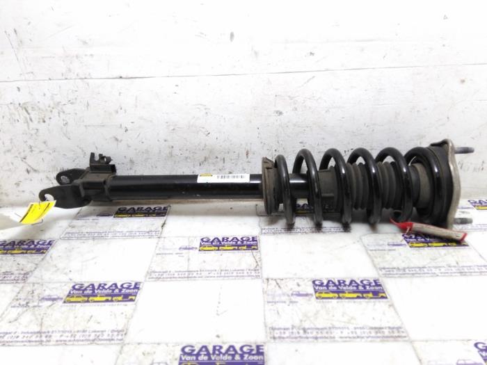 Stoßdämpferstrebe links vorne Mercedes C-Klasse