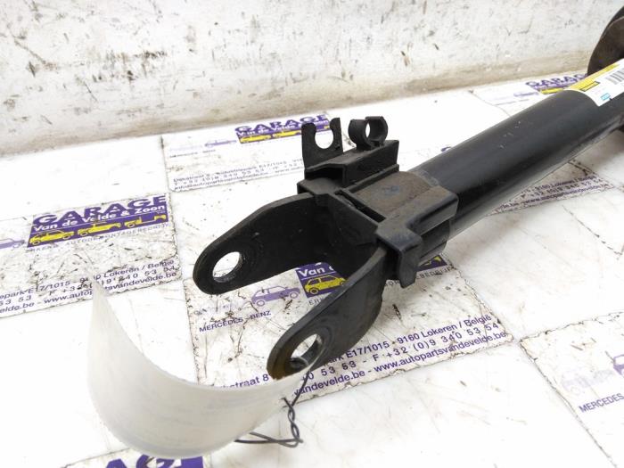 Stoßdämpferstrebe links vorne Mercedes C-Klasse