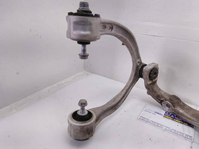 Knuckle, front left Mercedes C-Klasse