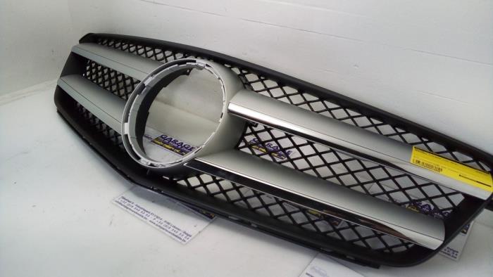 Calandre Mercedes C-Klasse
