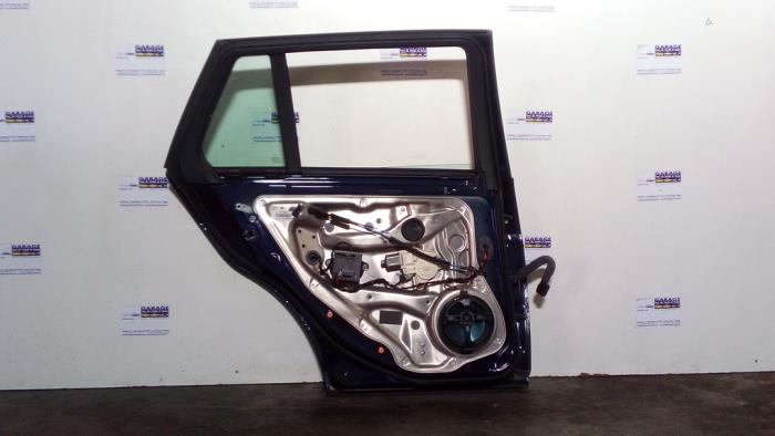 Tür 4-türig links hinten Mercedes C-Klasse