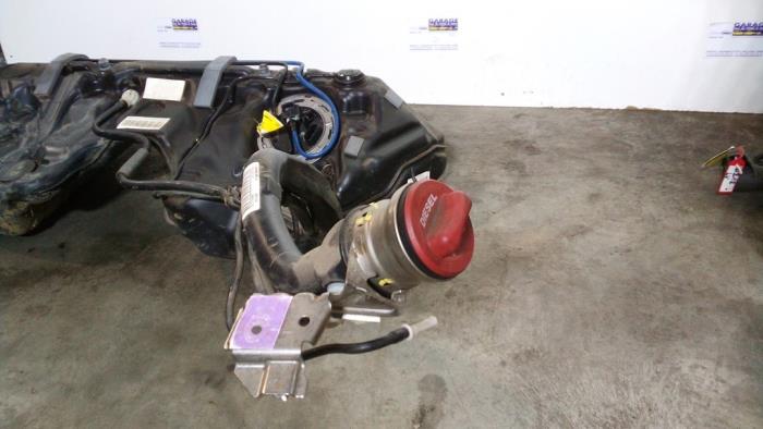 Réservoir de carburant Mercedes C-Klasse