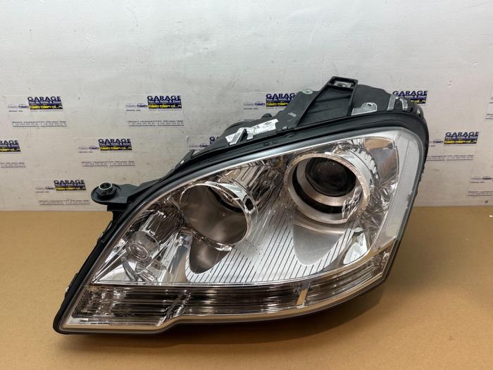 Reflektor lewy Mercedes ML-Klasse