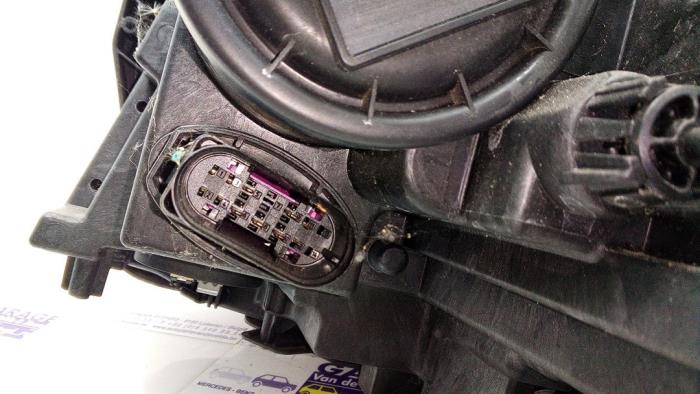 Scheinwerfer rechts Mercedes GLA