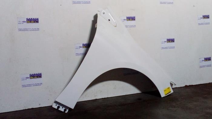 Front wing, right Mercedes B-Klasse