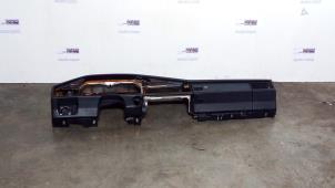 Gebruikte Dashboard Mercedes 190 (W201) 2.0 E Prijs € 393,25 Inclusief btw aangeboden door Autoparts Van De Velde
