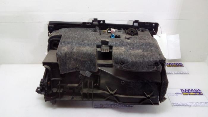 Boîte à gants Mercedes E-Klasse