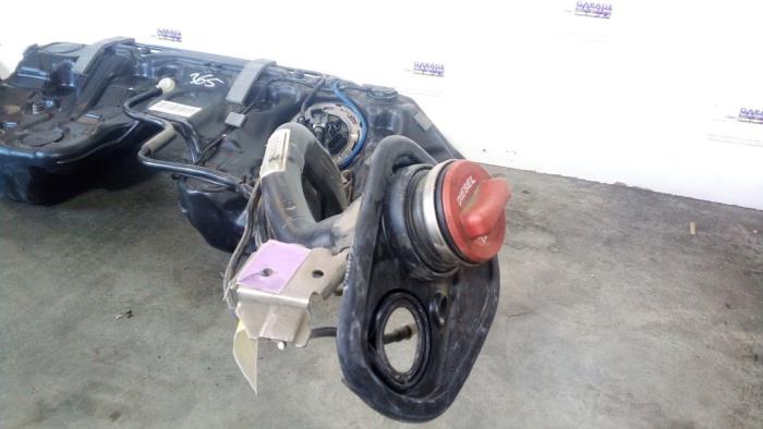 Réservoir de carburant Mercedes C-Klasse