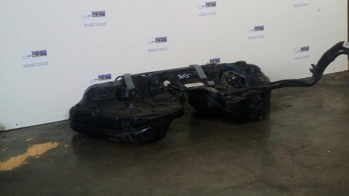 Réservoir de carburant Mercedes C-Klasse