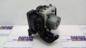 ABS Computer van een Mercedes-Benz A (W176) 1.5 A-180 CDI, A-180d 16V 2014