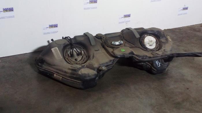 Réservoir de carburant Mercedes C-Klasse