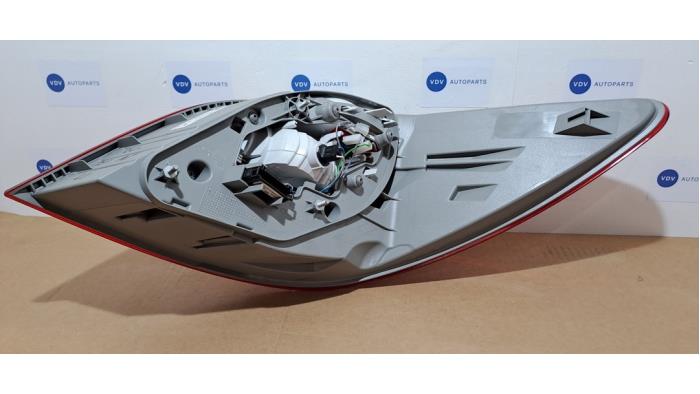 Luz trasera izquierda Mercedes R-Klasse