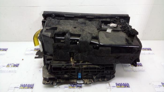 Glovebox Mercedes C-Klasse