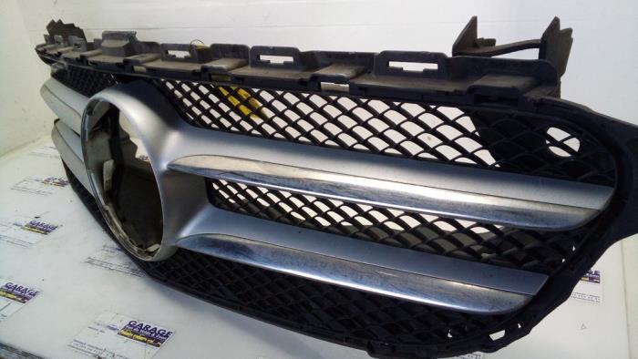 Calandre Mercedes C-Klasse