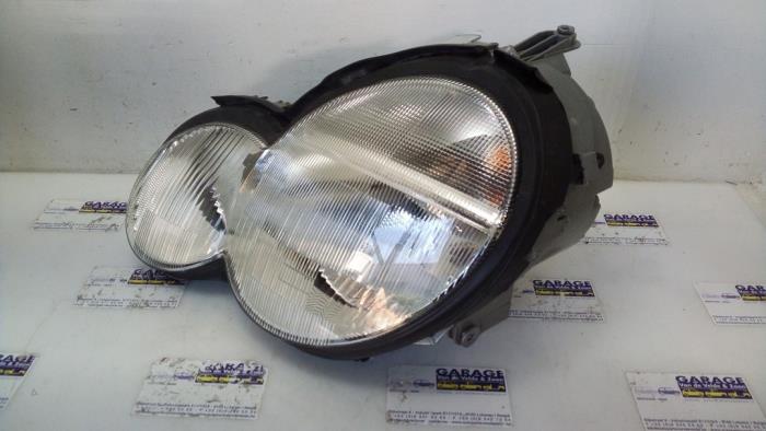 Headlight, left Mercedes C-Klasse