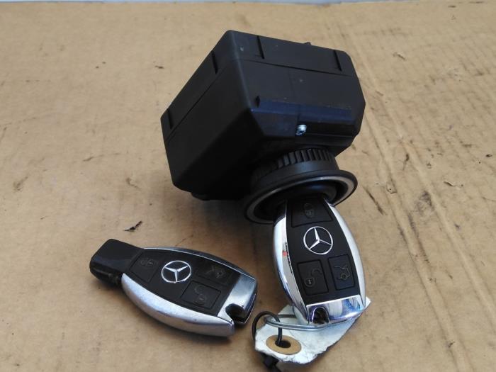 Engine management computer Mercedes C-Klasse