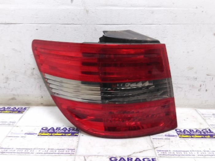 Luz trasera izquierda Mercedes B-Klasse