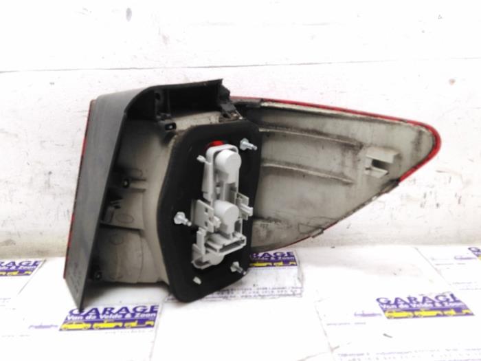 Luz trasera izquierda Mercedes B-Klasse