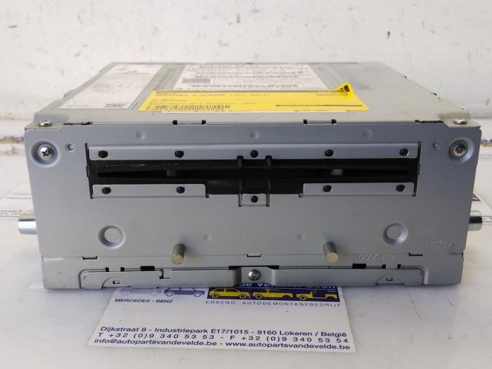 Radio Mercedes C-Klasse