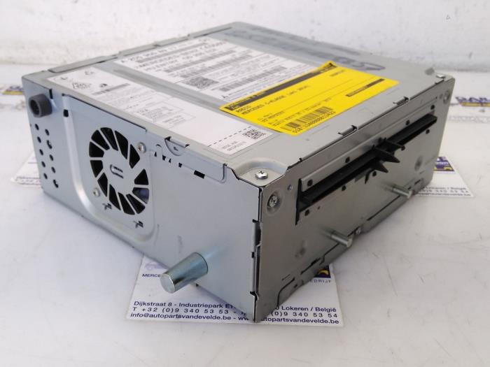 Radio Mercedes C-Klasse