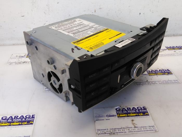 Radio Mercedes E-Klasse