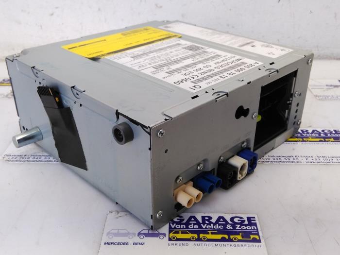 Radio Mercedes C-Klasse