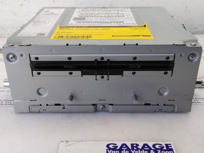 Radio Mercedes C-Klasse