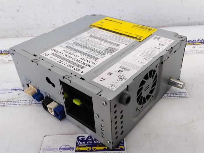 Radio Mercedes C-Klasse